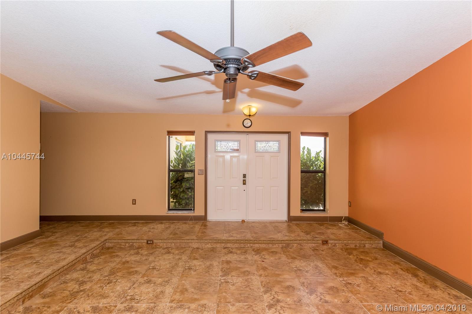 SUNRISE GOLF VILLAGE SEC - Residential