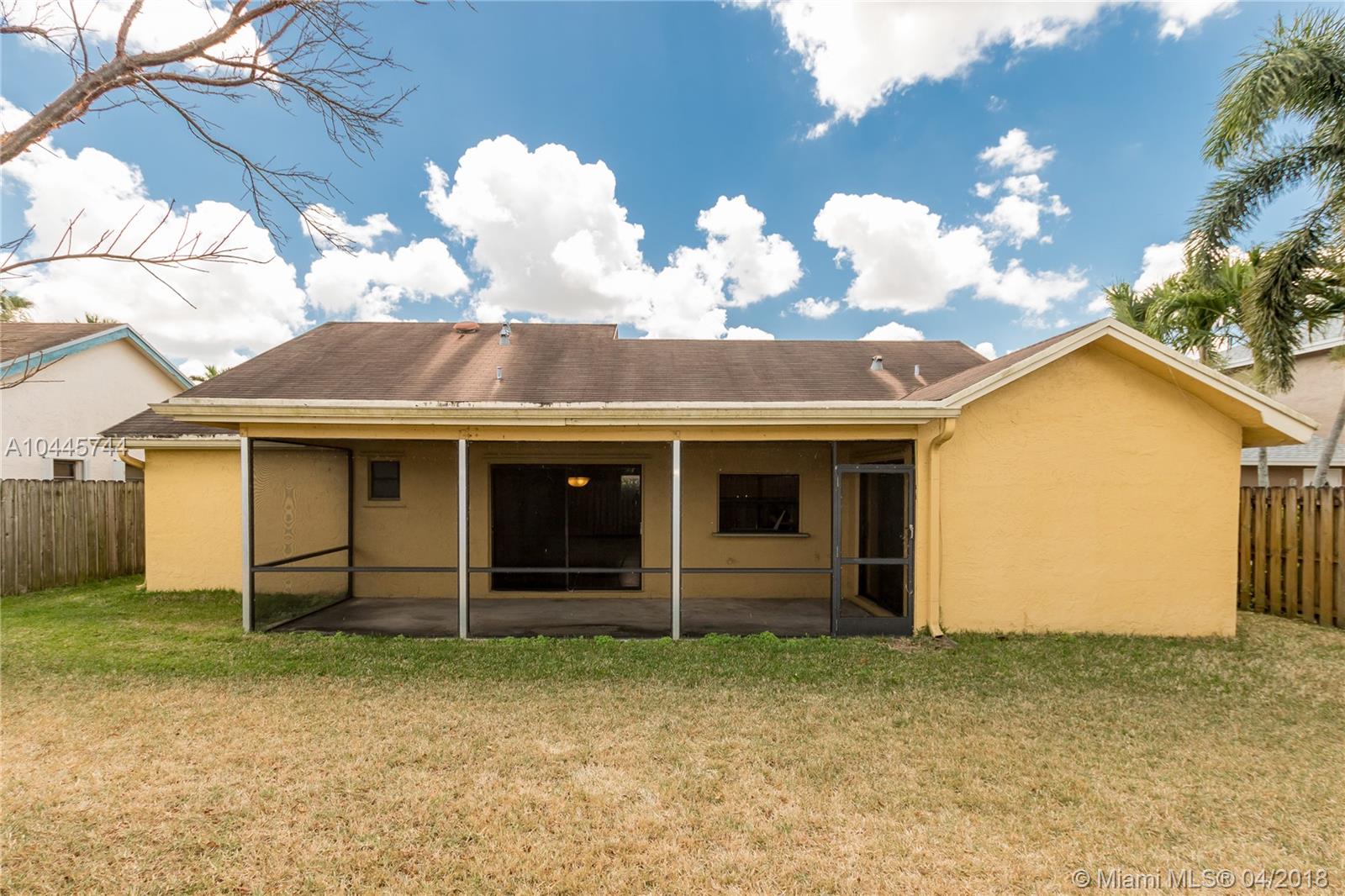 SUNRISE GOLF VILLAGE SEC - Residential