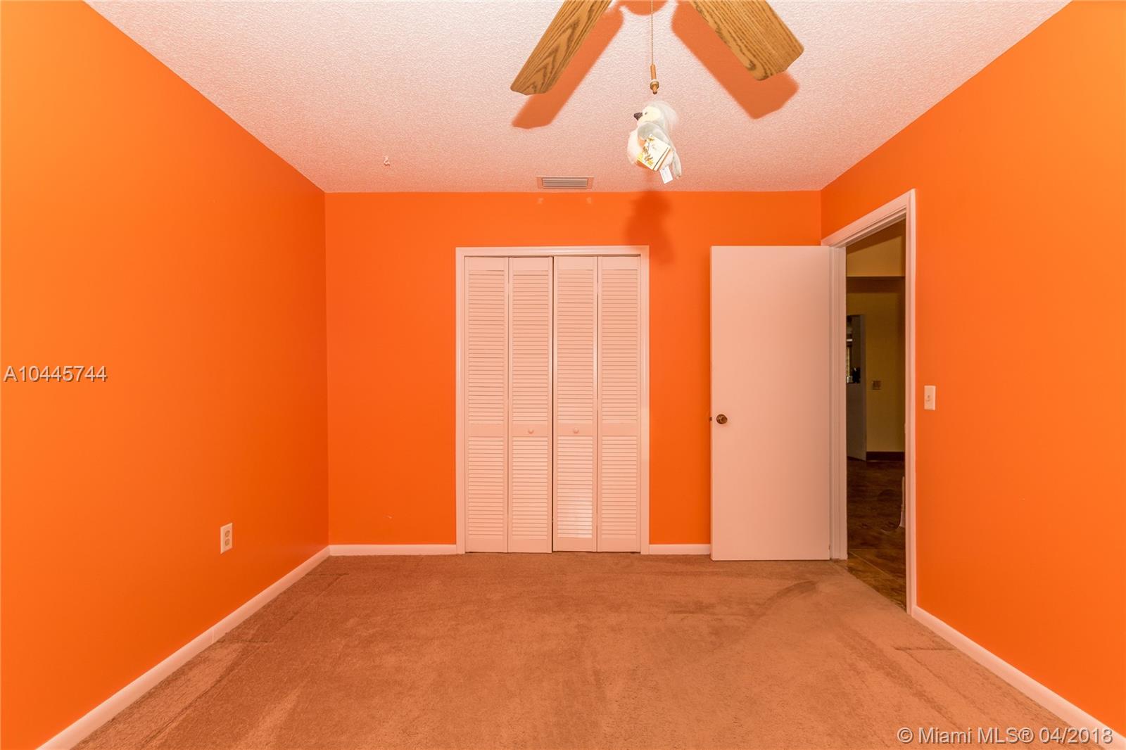 SUNRISE GOLF VILLAGE SEC - Residential