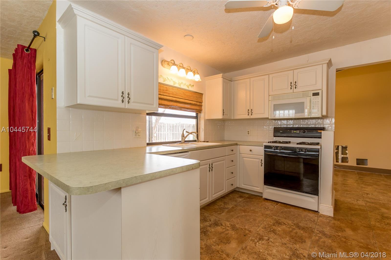 SUNRISE GOLF VILLAGE SEC - Residential