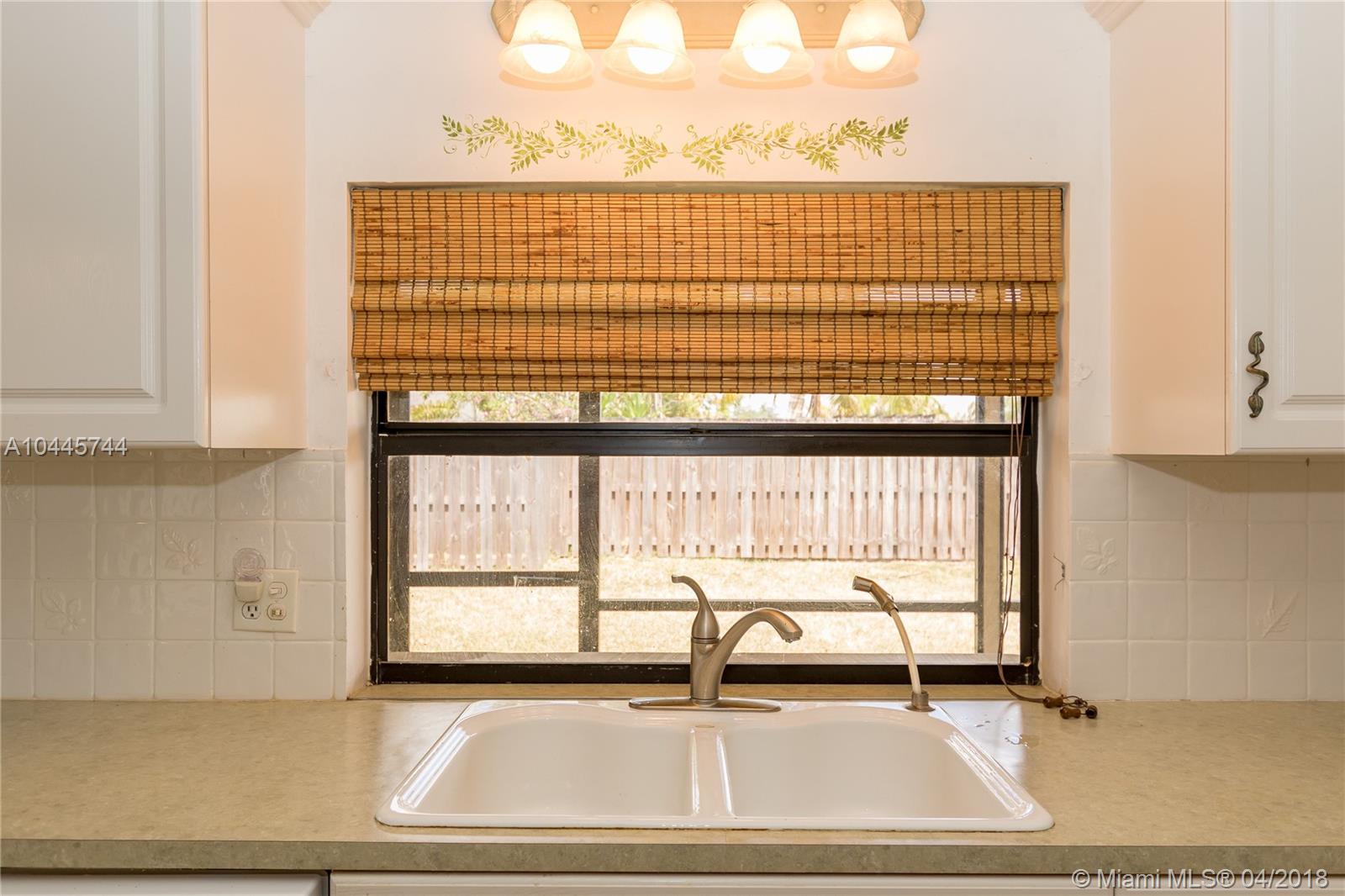 SUNRISE GOLF VILLAGE SEC - Residential