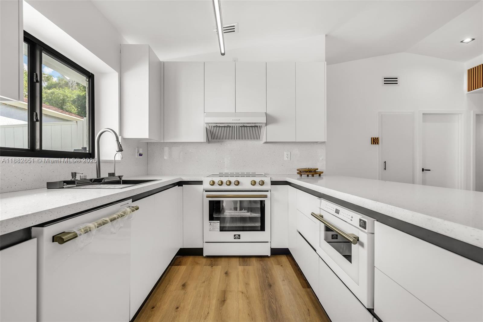 STRAWBERRY FIELD SUB - Residential