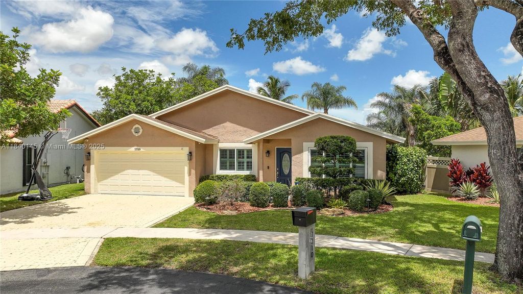 Photo of 1710 SW 100th Ter, Davie, FL 33324 (MLS # A11840145)