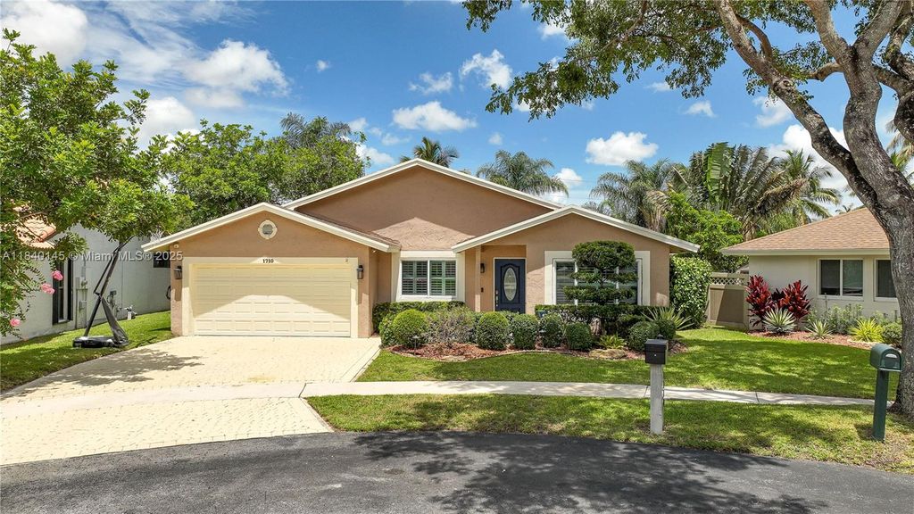 Photo of 1710 SW 100th Ter, Davie, FL 33324 (MLS # A11840145)