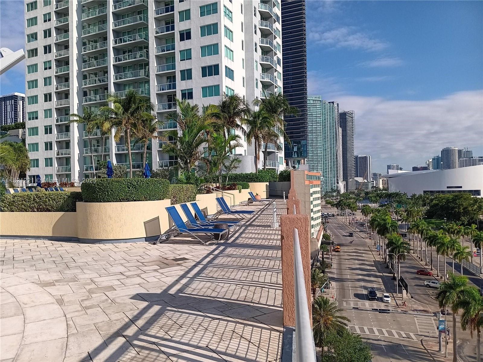 VIZCAYNE SOUTH CONDO - Residential Lease