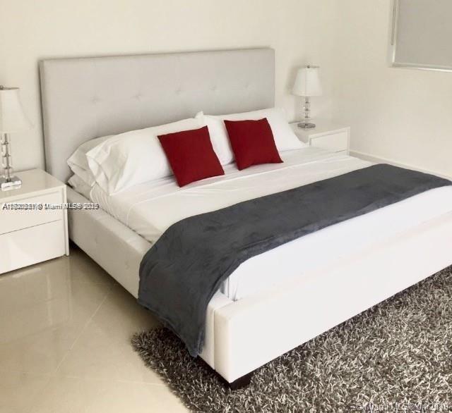 VIZCAYNE SOUTH CONDO - Residential Lease