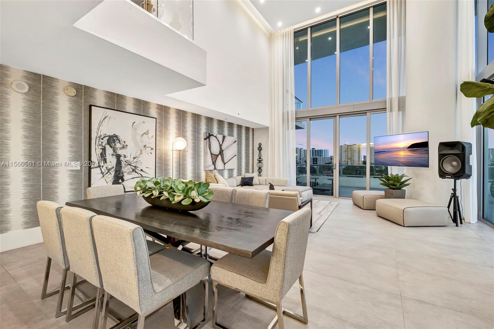 PARQUE TOWERS CONDO - Residential