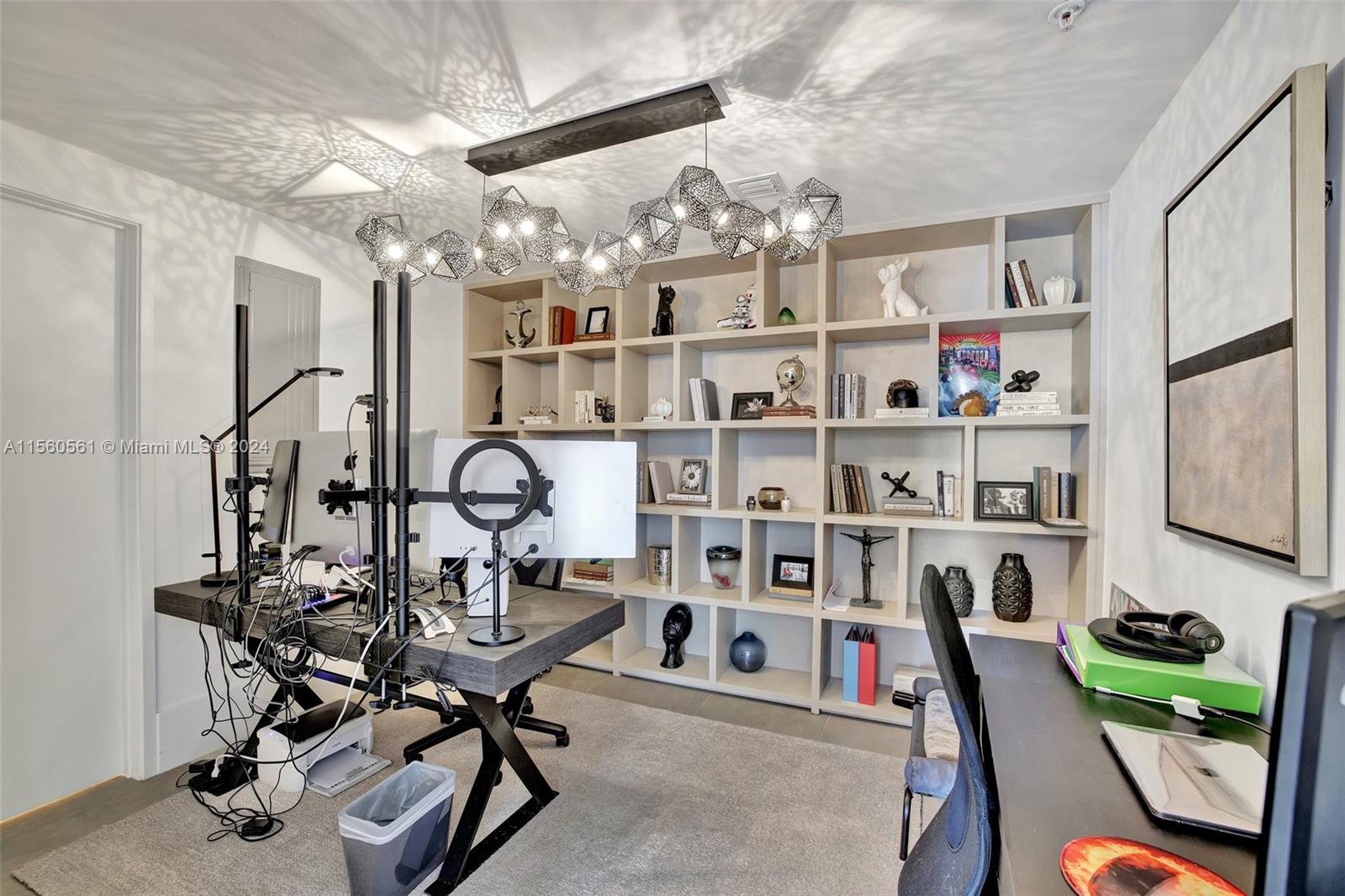 PARQUE TOWERS CONDO - Residential