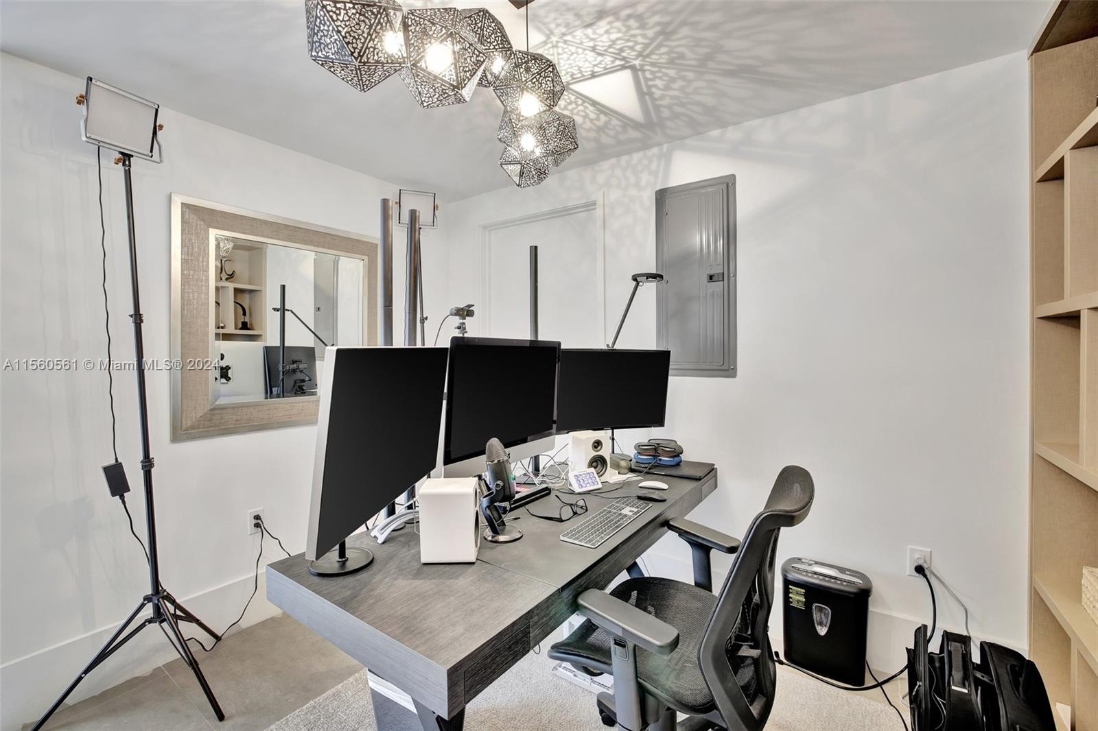 PARQUE TOWERS CONDO - Residential