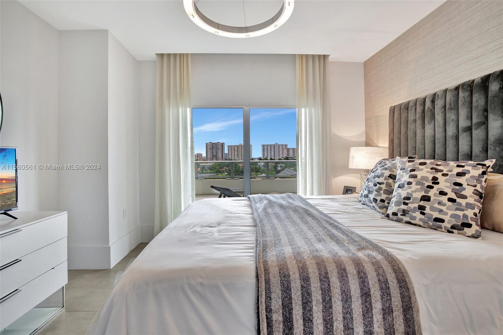 PARQUE TOWERS CONDO - Residential