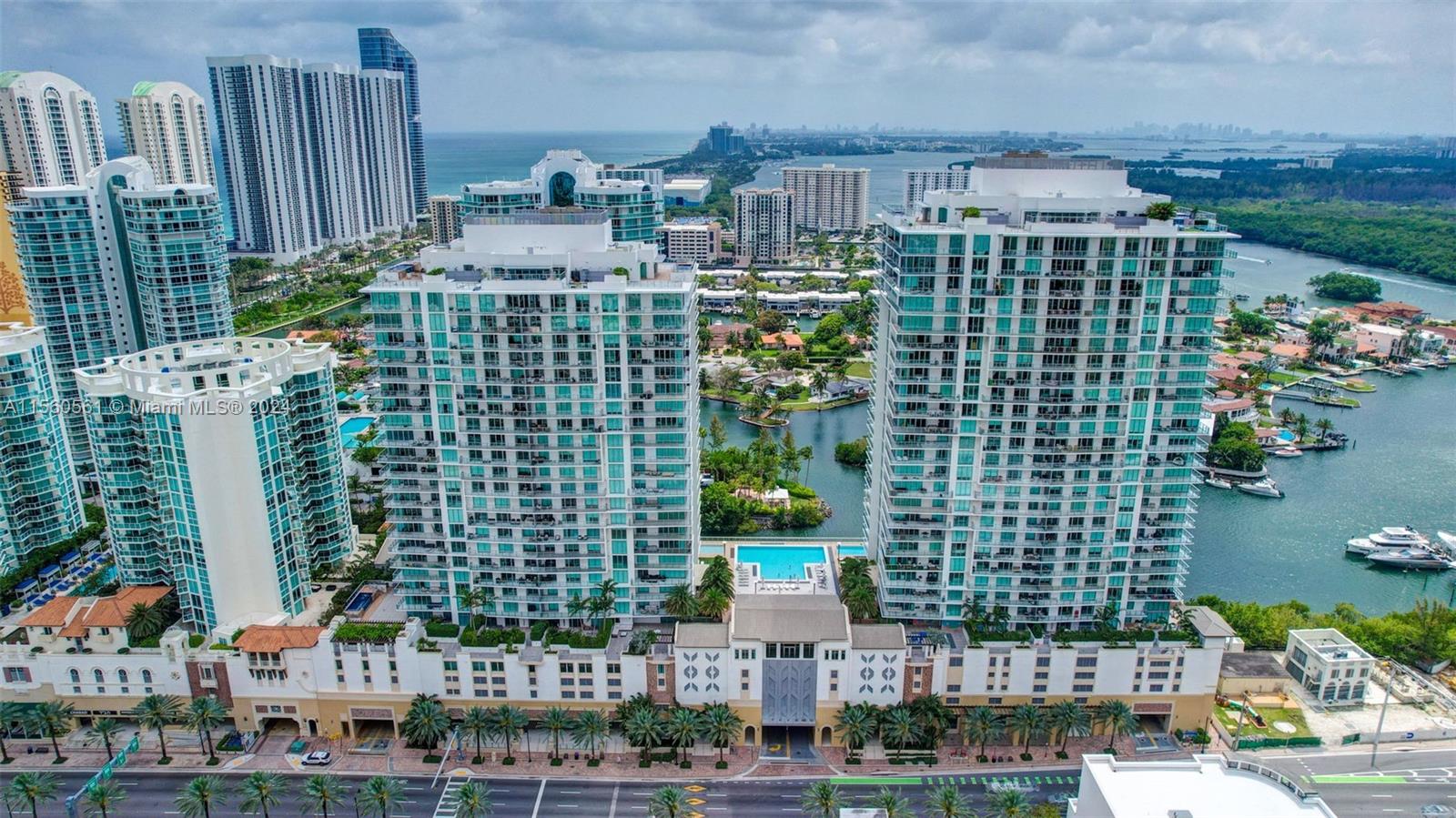 PARQUE TOWERS CONDO - Residential