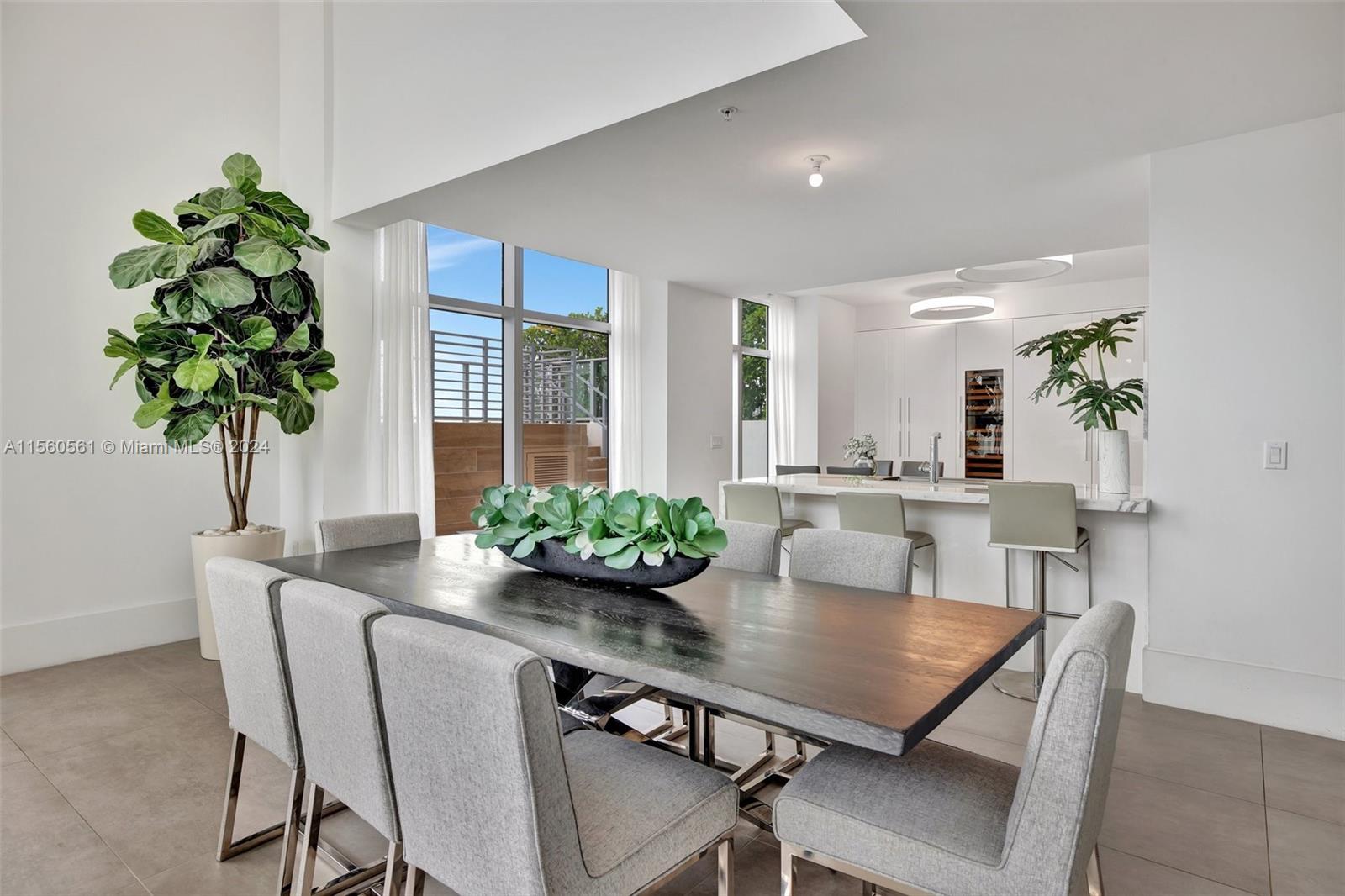 PARQUE TOWERS CONDO - Residential