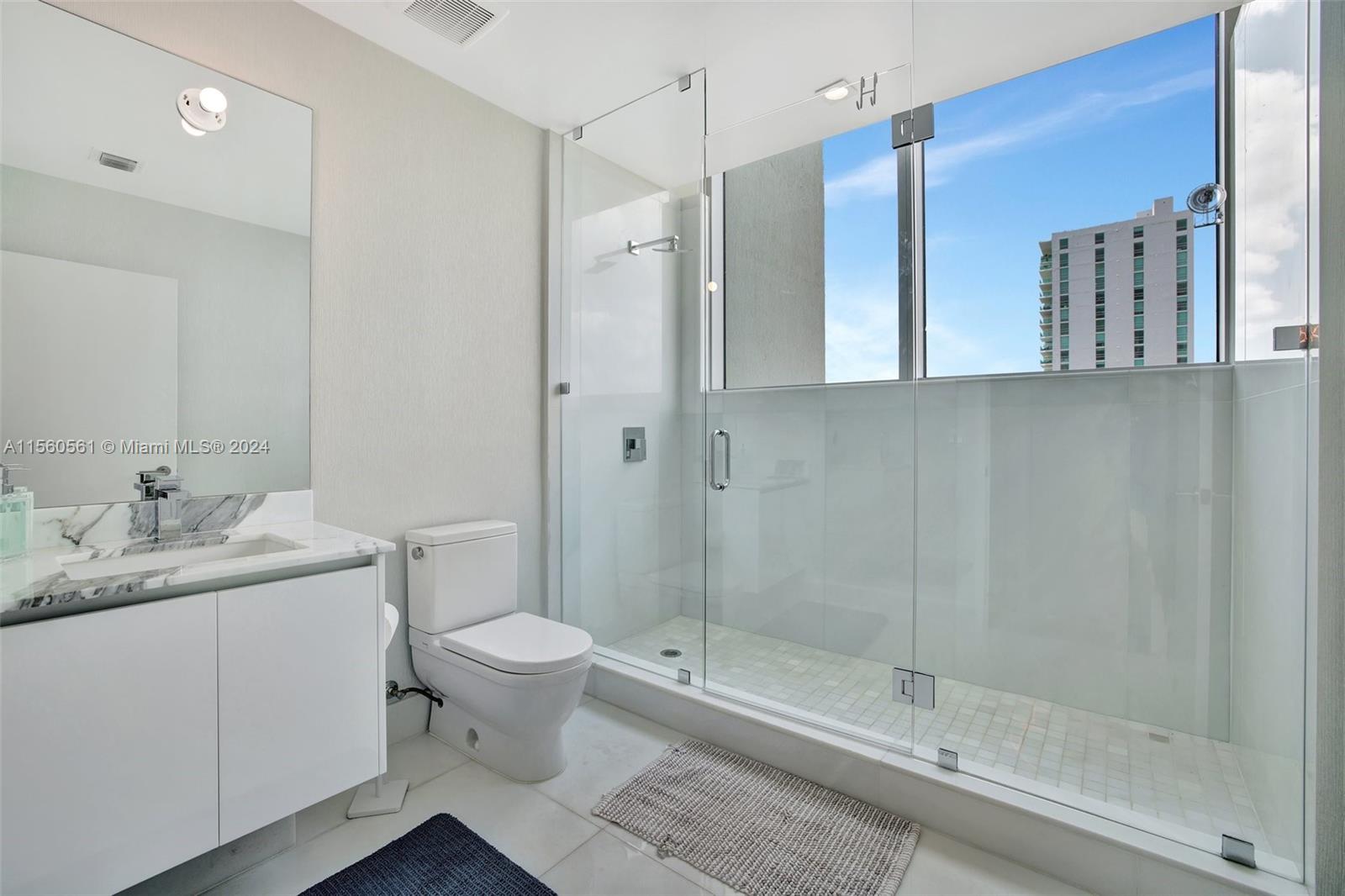 PARQUE TOWERS CONDO - Residential