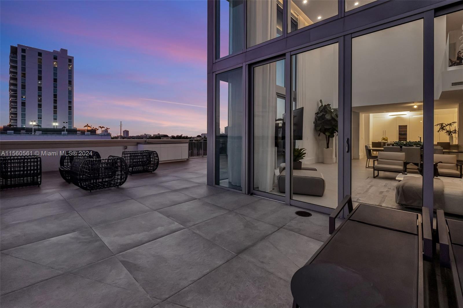 PARQUE TOWERS CONDO - Residential