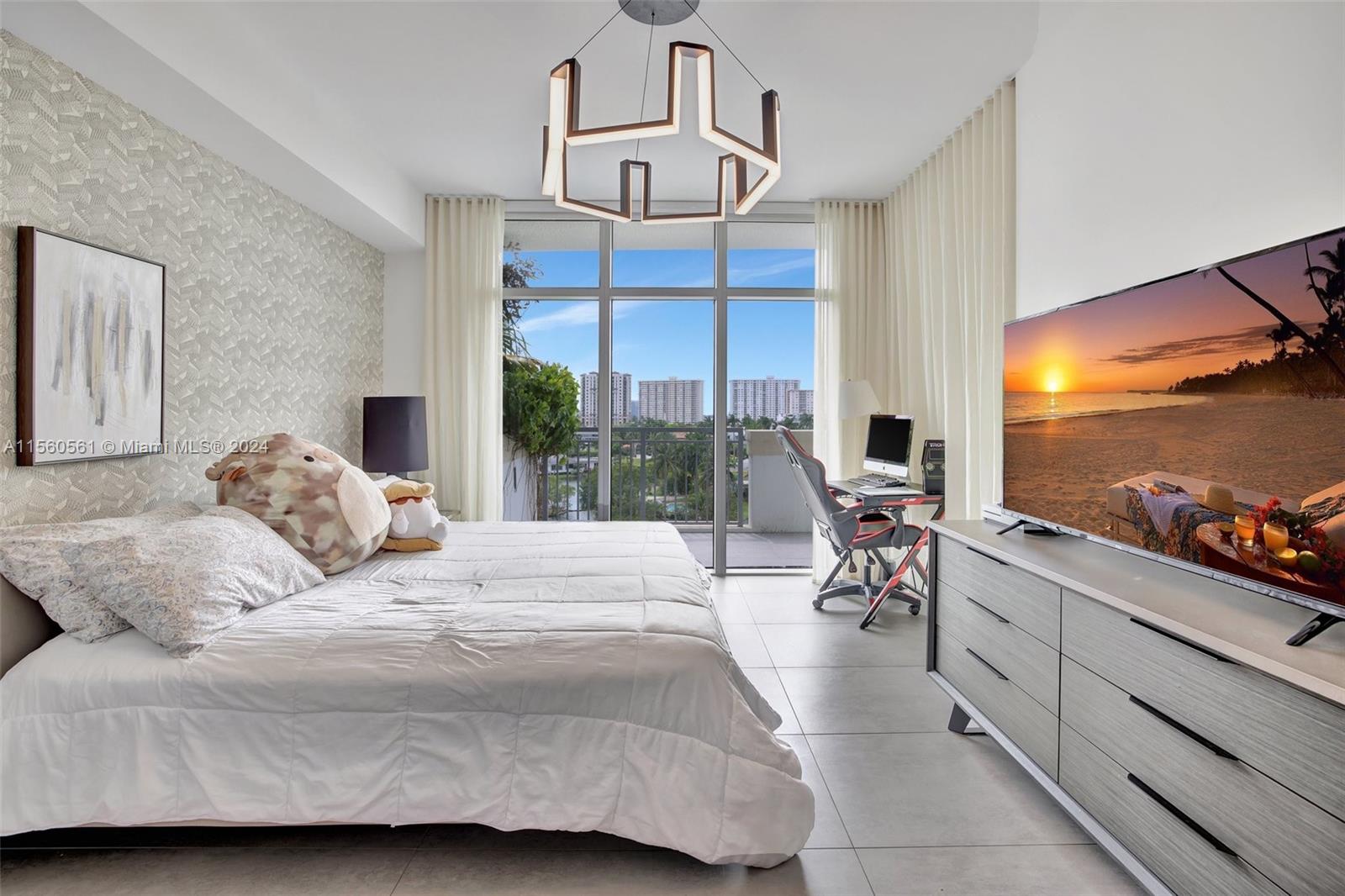 PARQUE TOWERS CONDO - Residential