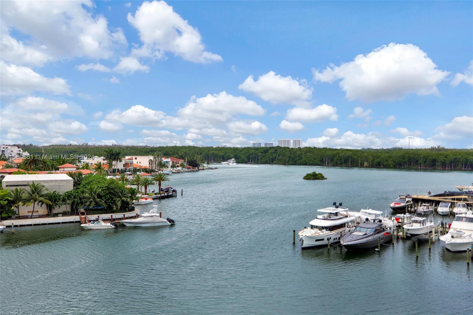 PARQUE TOWERS CONDO - Residential