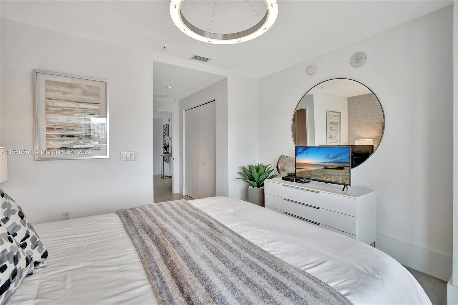 PARQUE TOWERS CONDO - Residential