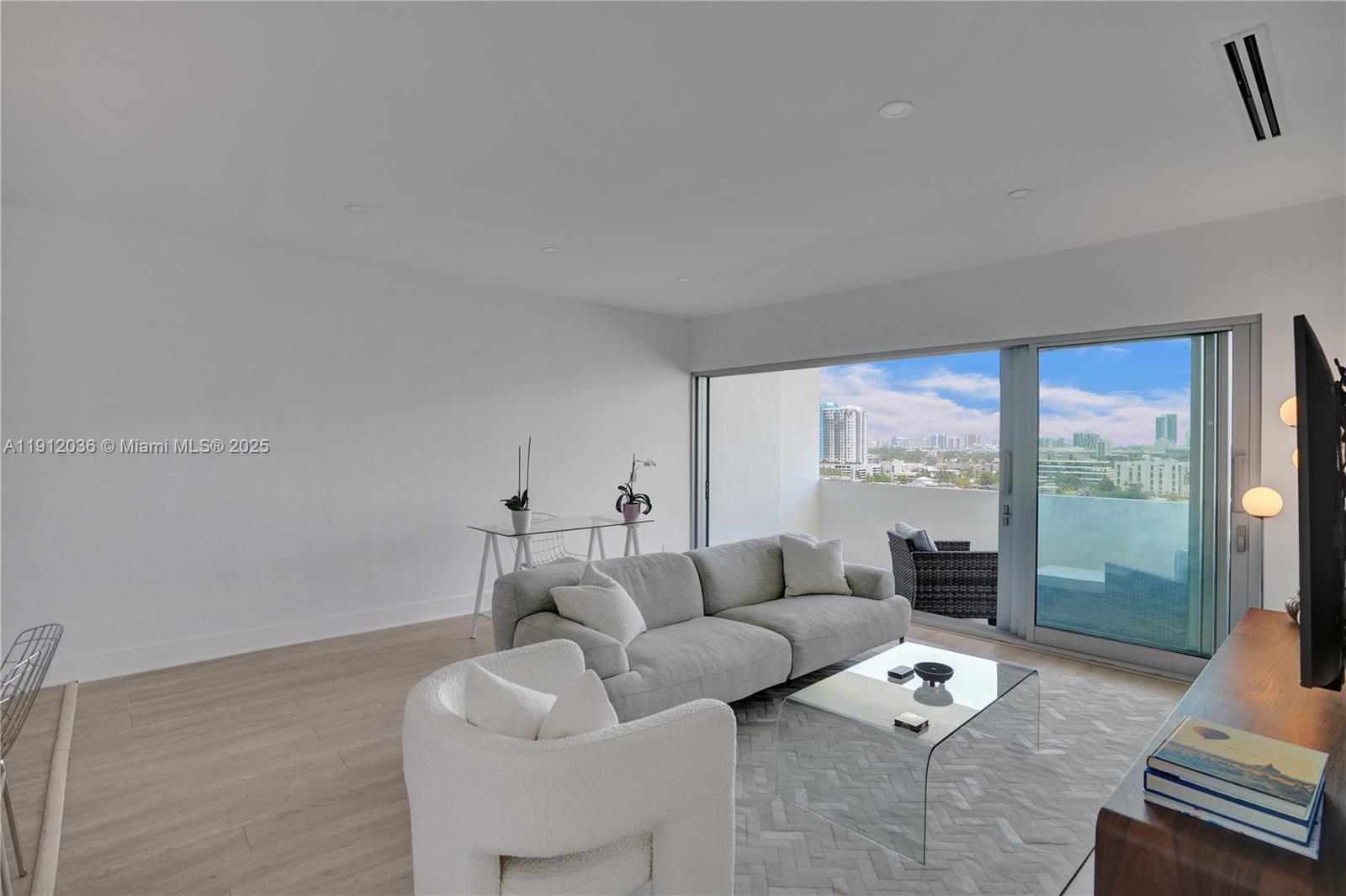 BELLE ISLE - Residential Lease