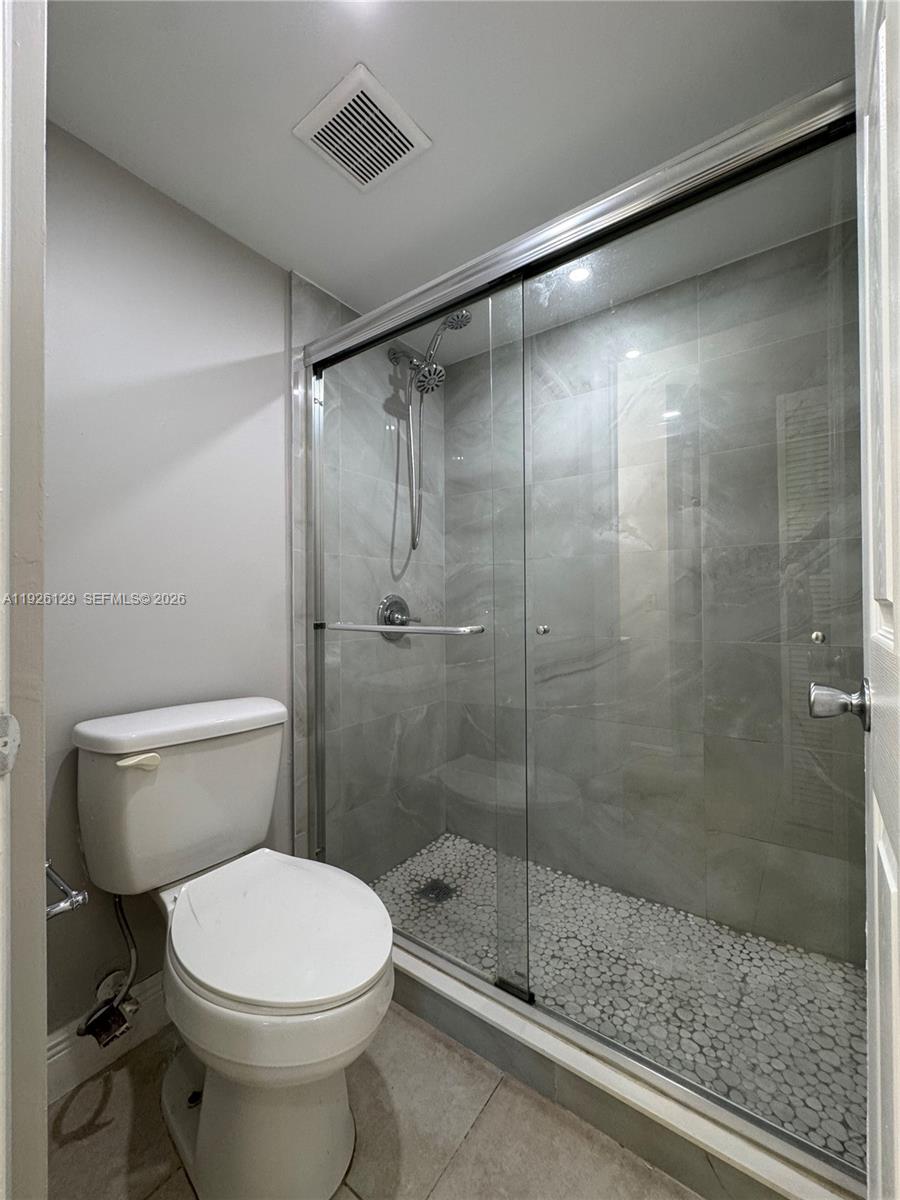 LAKES OF JACARANDA CONDO - Residential