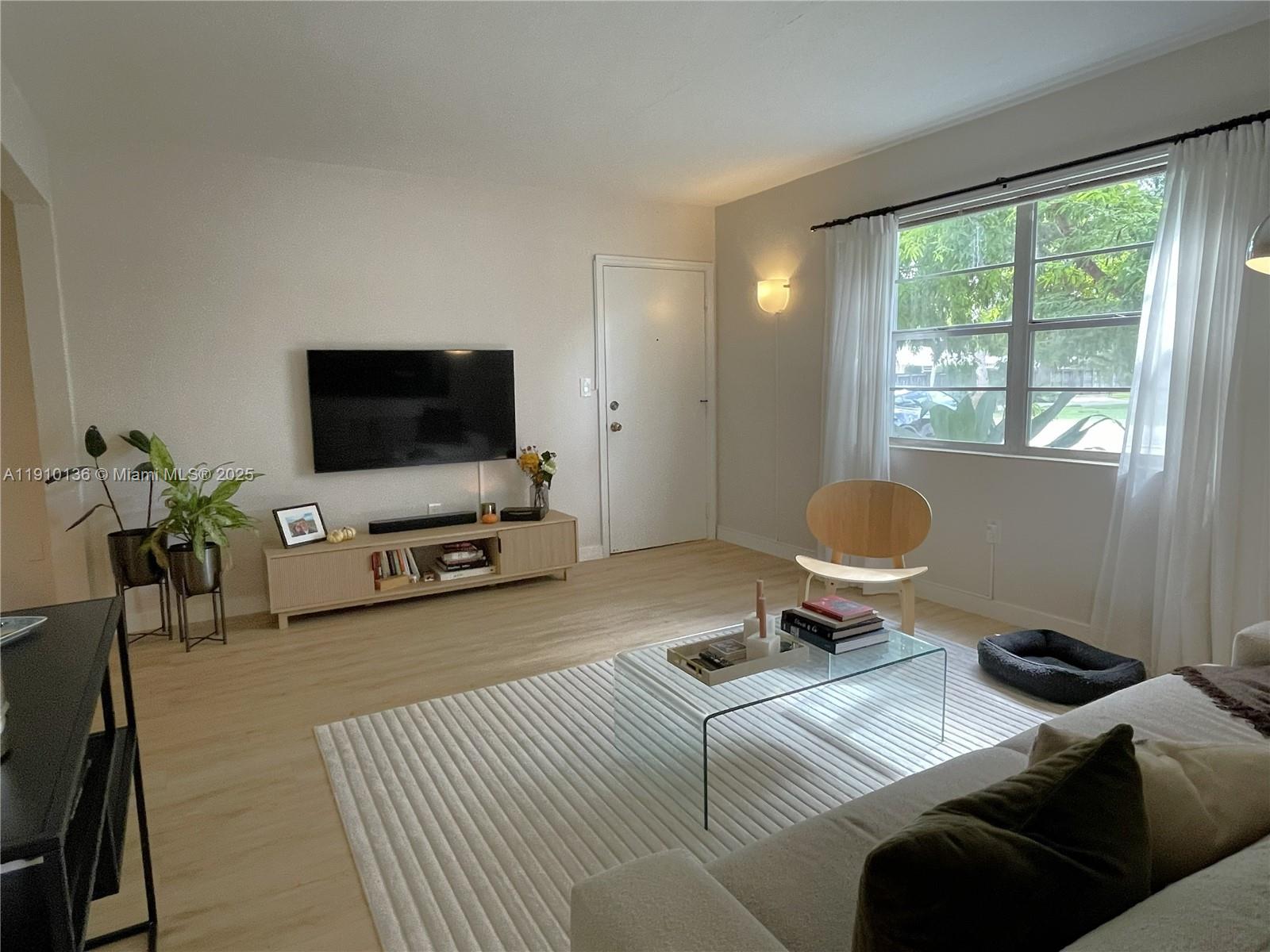 PATHWAYS CONDO - Residential Lease