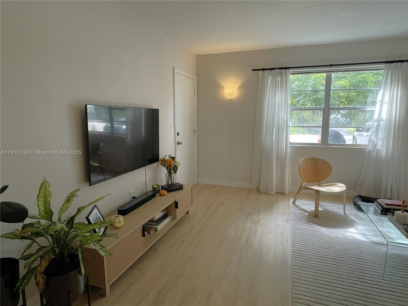 PATHWAYS CONDO - Residential Lease