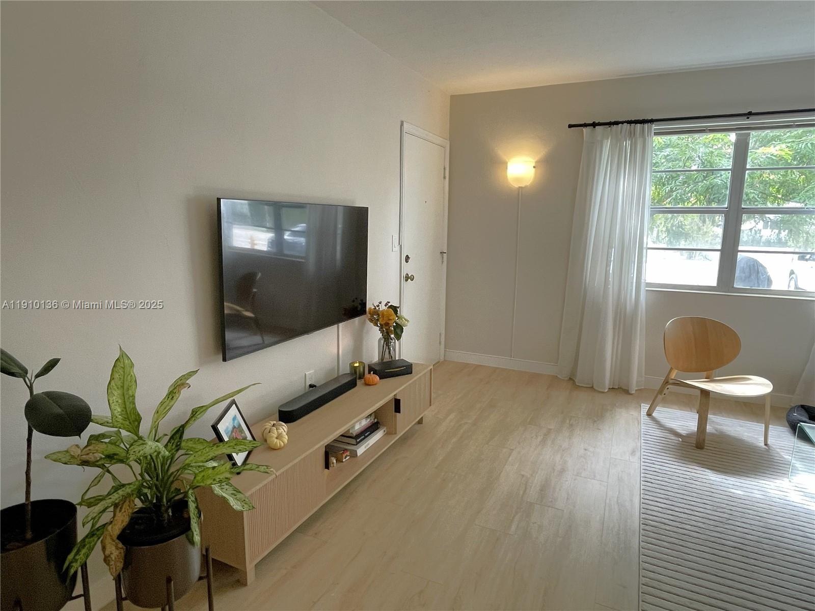 PATHWAYS CONDO - Residential Lease