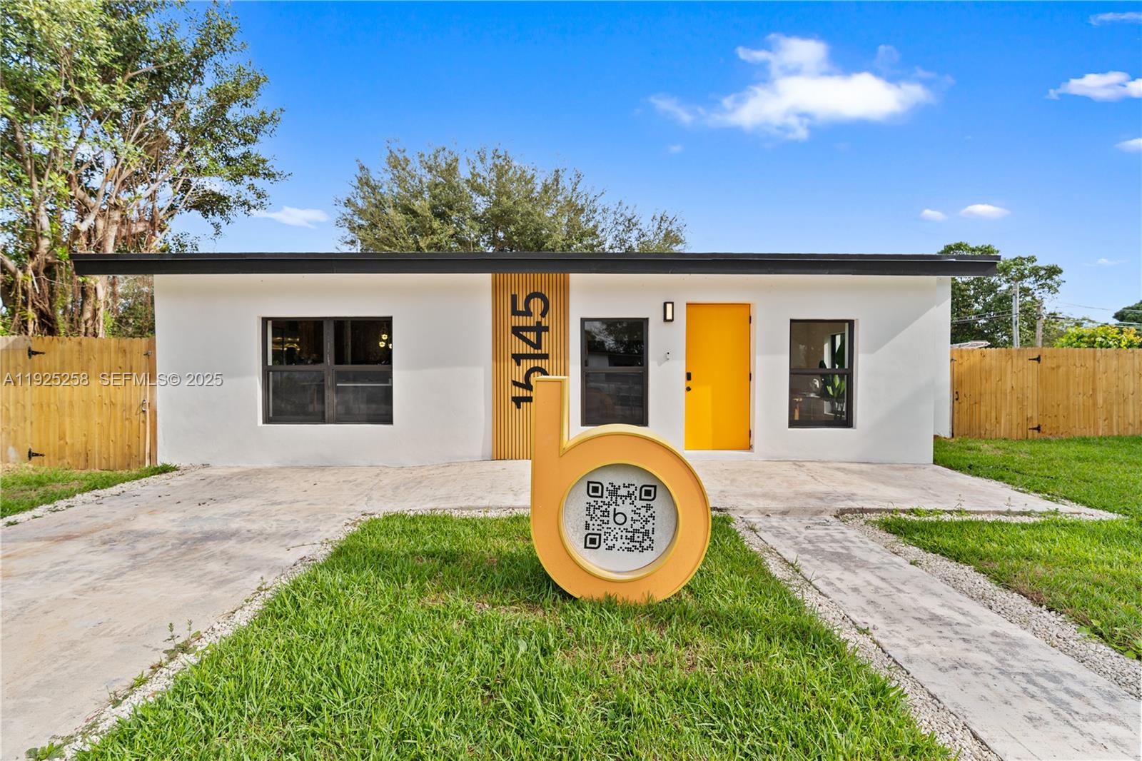 BUNCHE PARK - Residential Lease