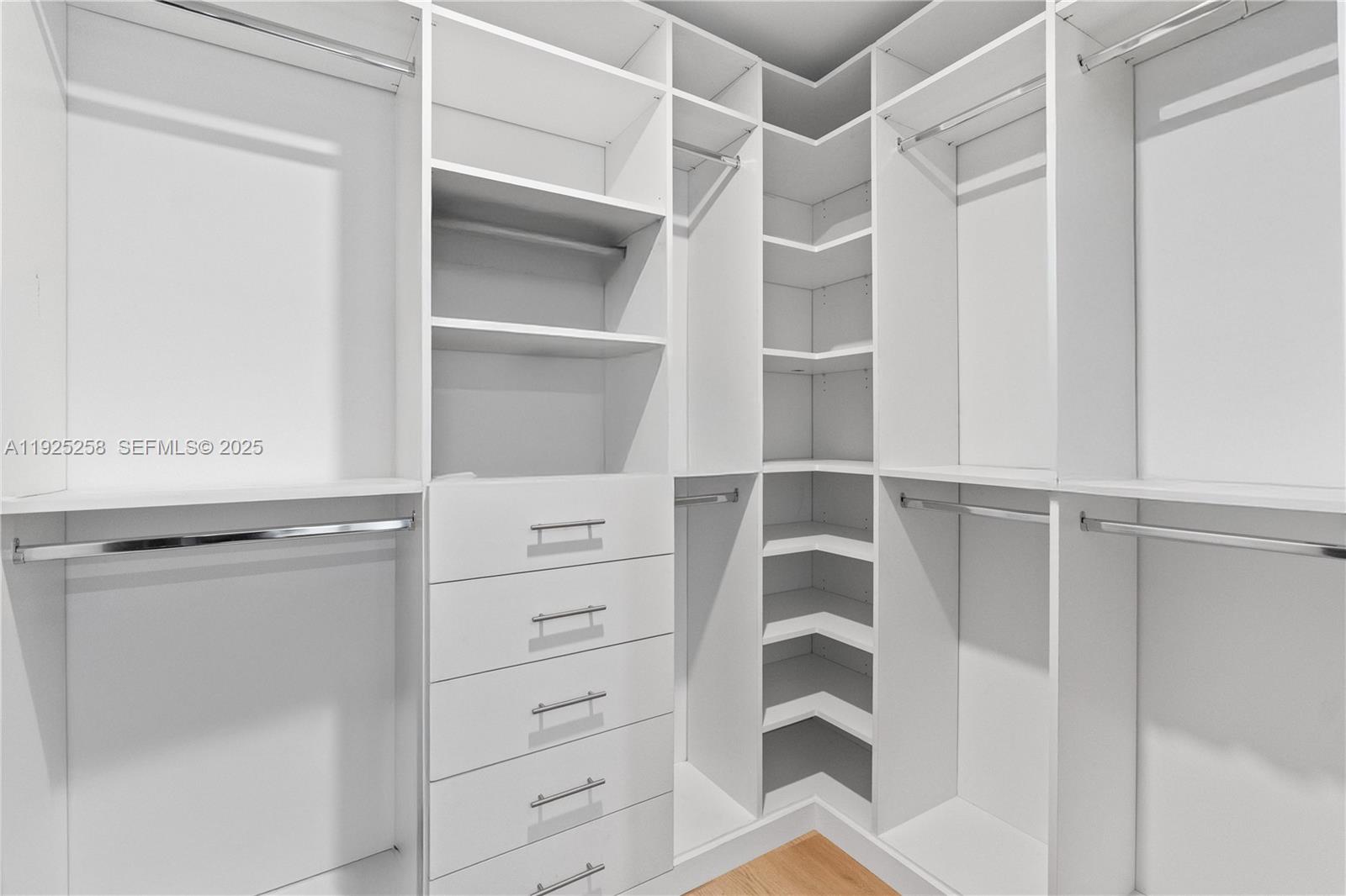 BUNCHE PARK - Residential Lease