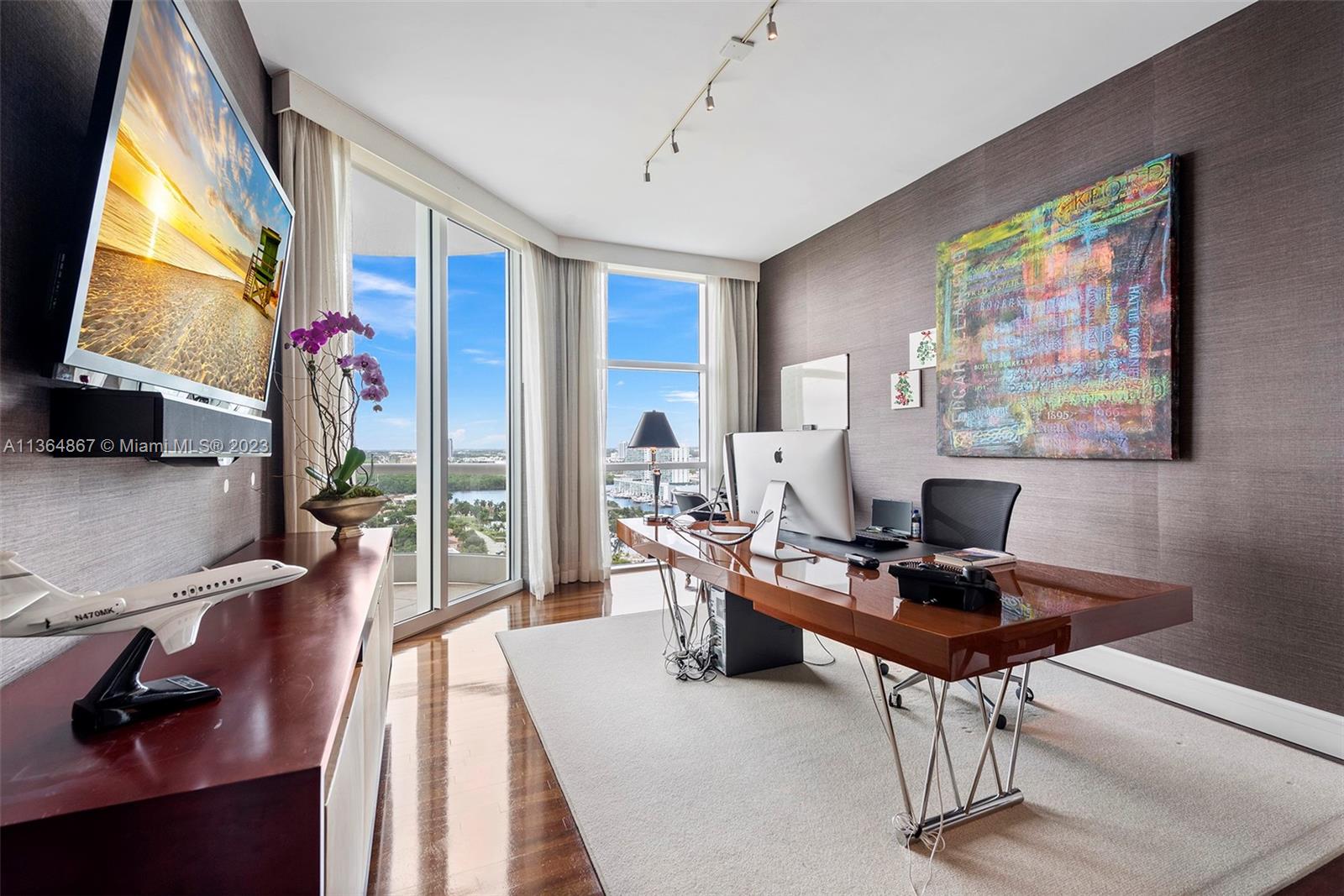 TURNBERRY OCEAN COLONY - Residential