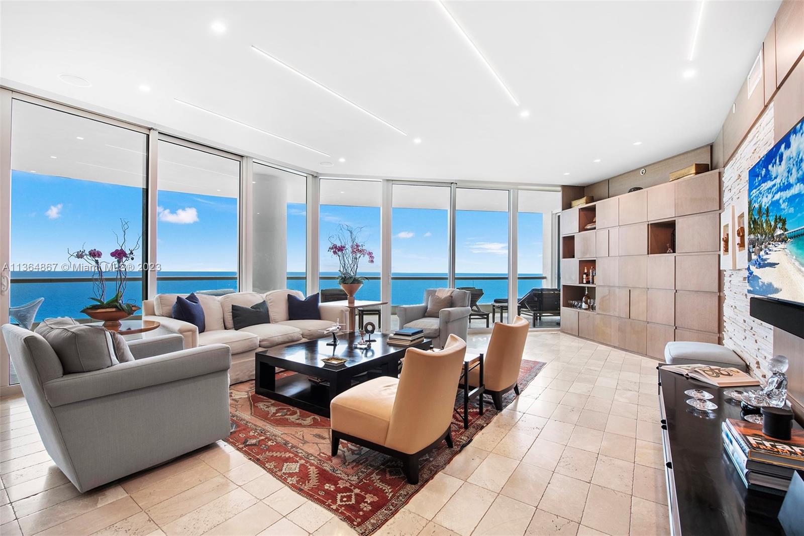 TURNBERRY OCEAN COLONY - Residential