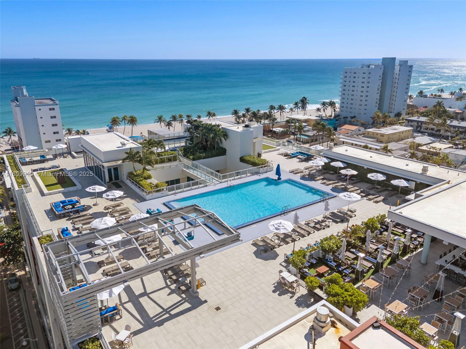 COSTA HOLLYWOOD CONDO - Residential