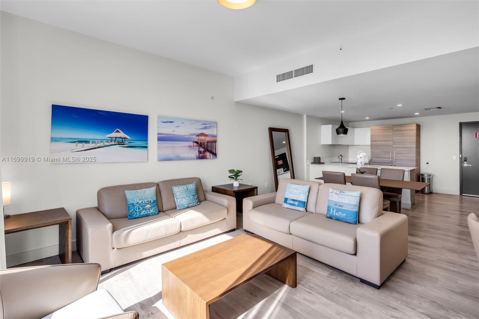 COSTA HOLLYWOOD CONDO - Residential
