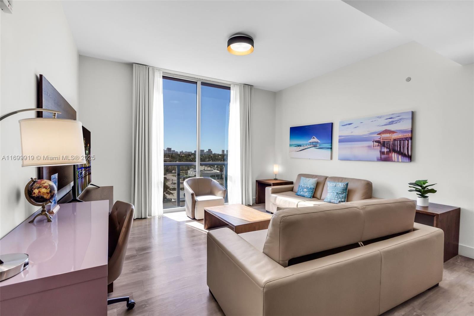 COSTA HOLLYWOOD CONDO - Residential
