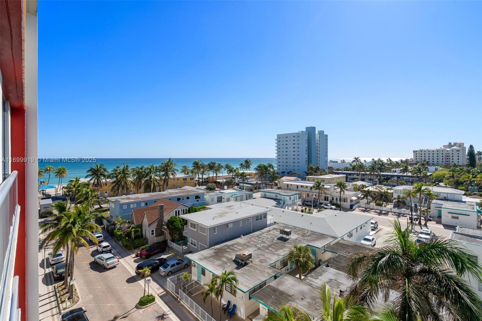 COSTA HOLLYWOOD CONDO - Residential
