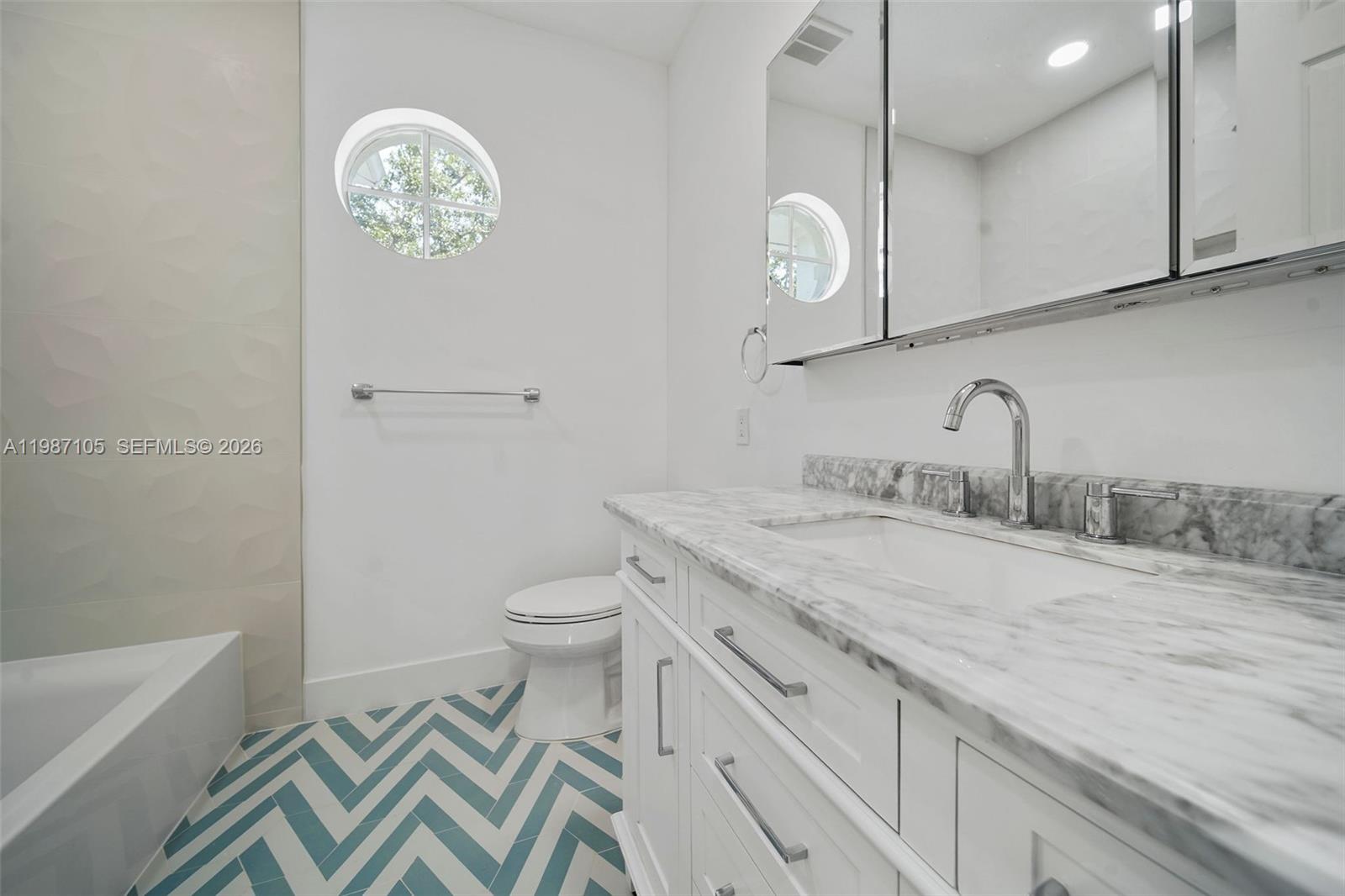 NEWHAVEN 7B PH 1 - Residential Lease