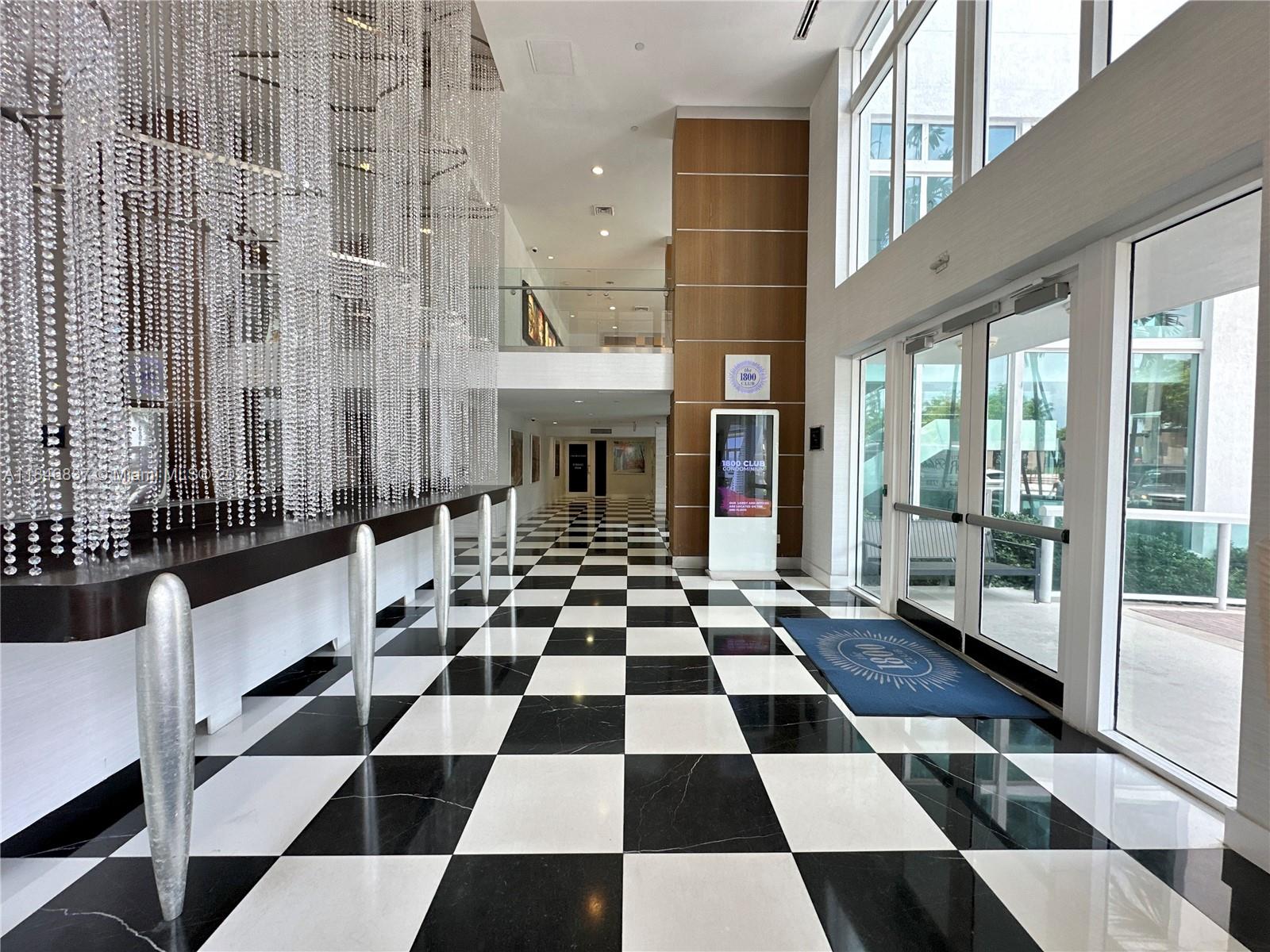 1800 N Bayshore Dr 4102