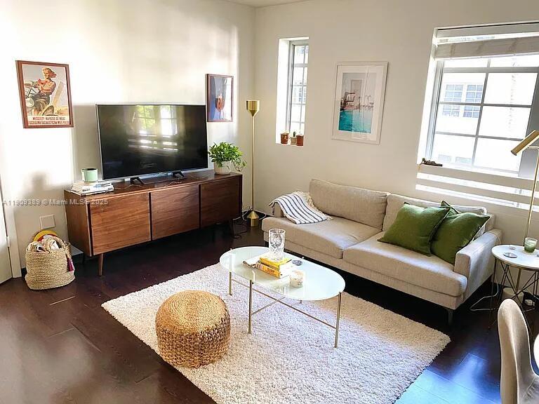 ARTECITY GOVERNOR CONDO - Residential Lease