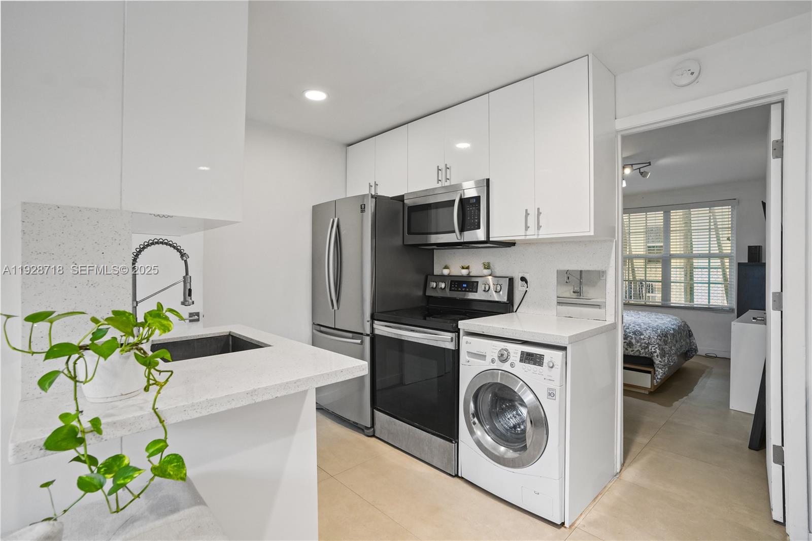 FRIENDLY CORNER CONDO - Residential