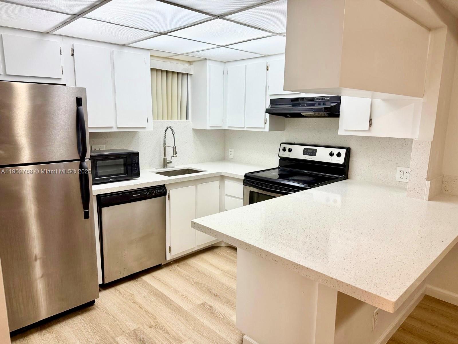 LAS VISTAS AT DORAL CONDO - Residential Lease