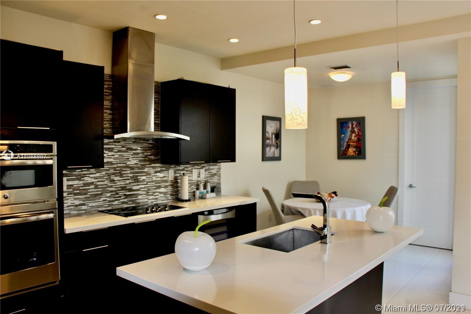 LANDMARK AT DORAL - Residential