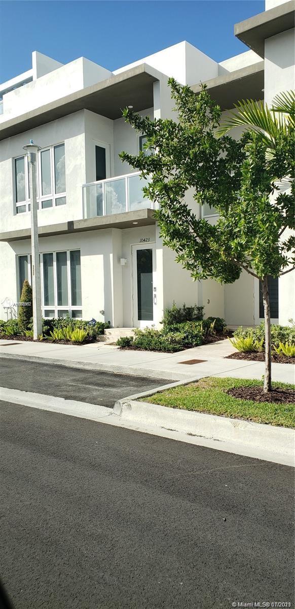 LANDMARK AT DORAL - Residential