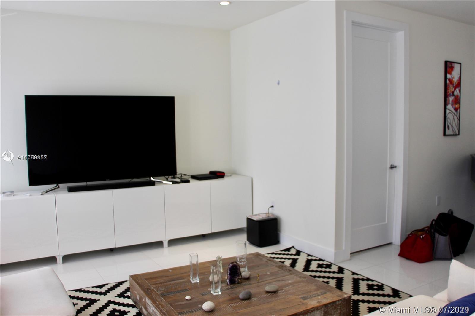 LANDMARK AT DORAL - Residential