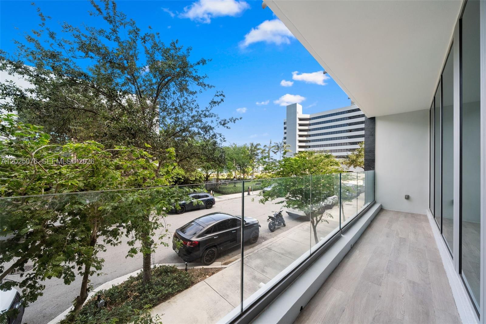 PARAISO BAY CONDO - Residential