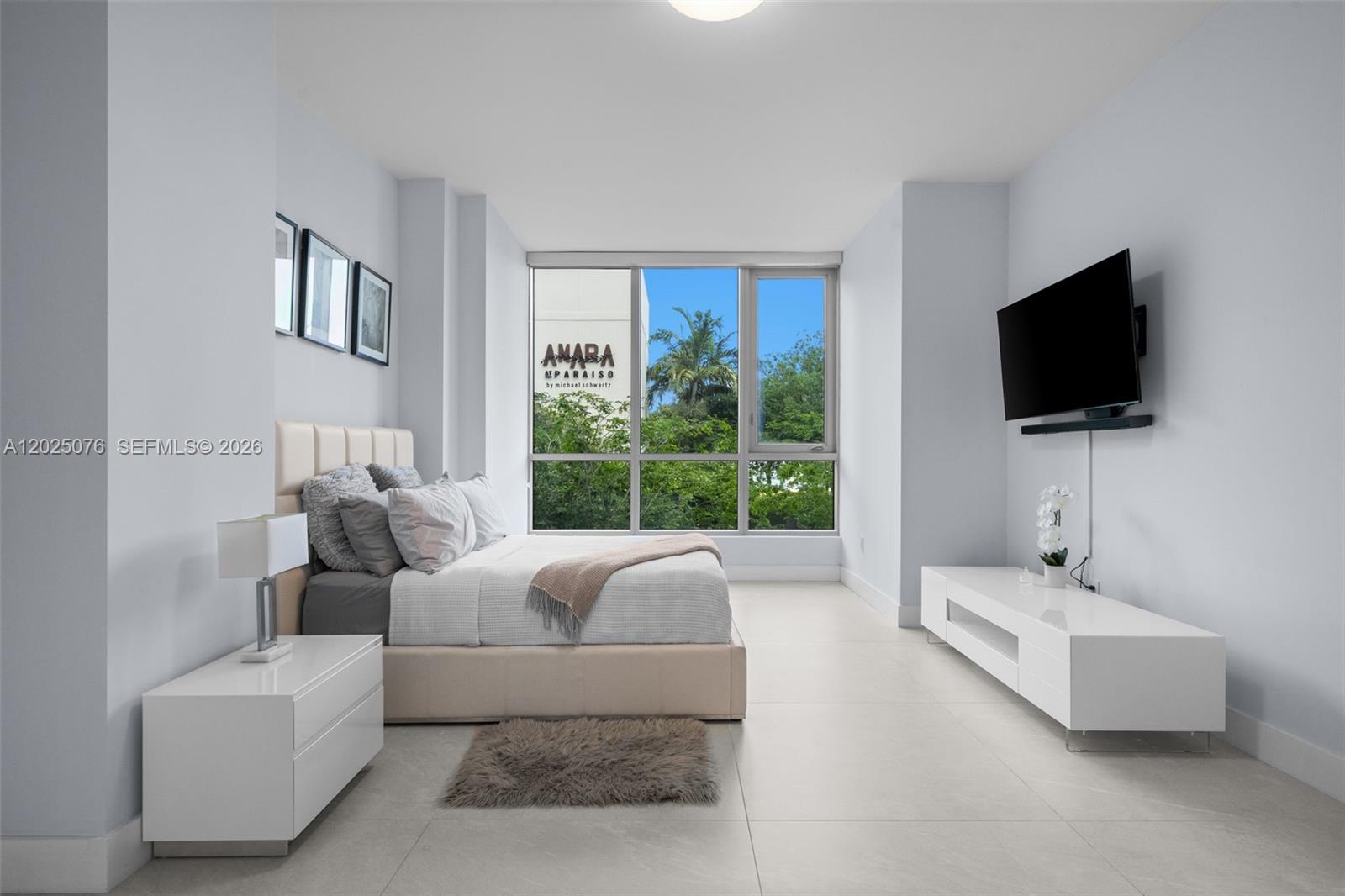 PARAISO BAY CONDO - Residential