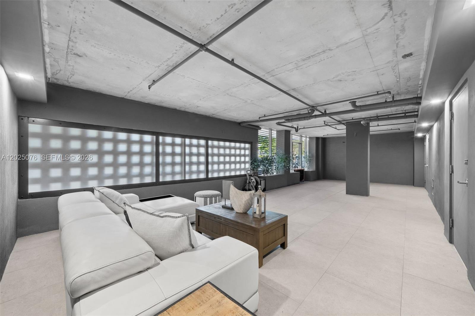 PARAISO BAY CONDO - Residential