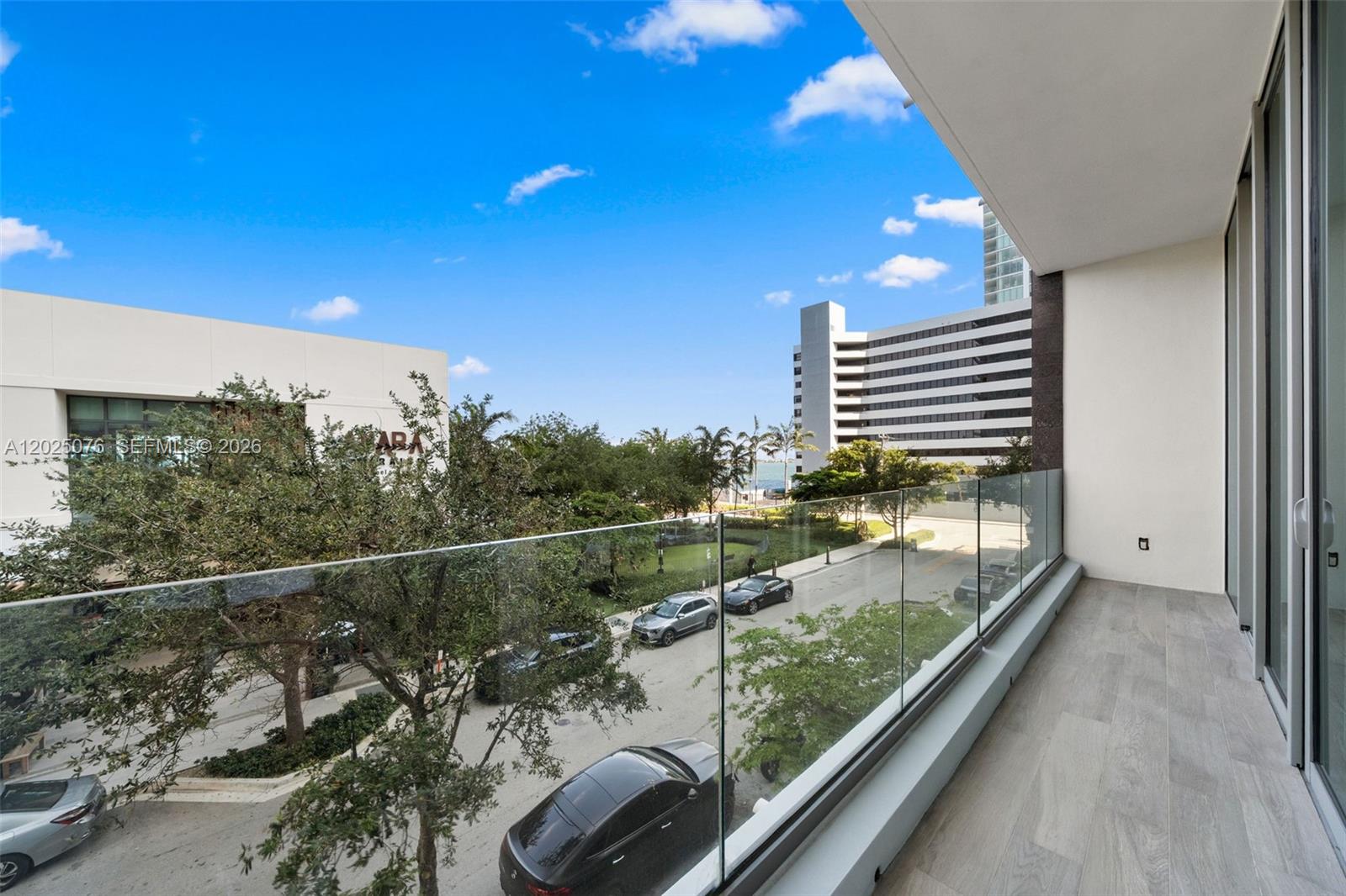 PARAISO BAY CONDO - Residential