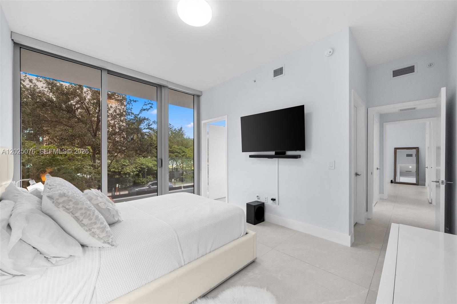 PARAISO BAY CONDO - Residential
