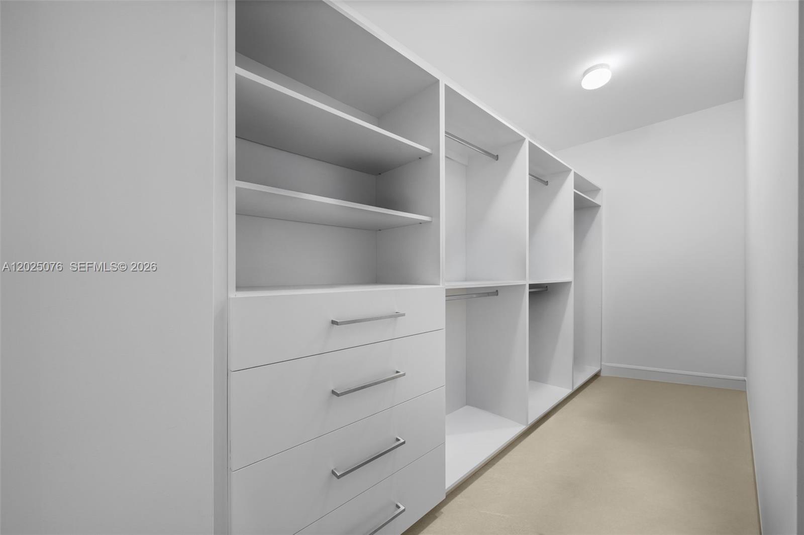 PARAISO BAY CONDO - Residential