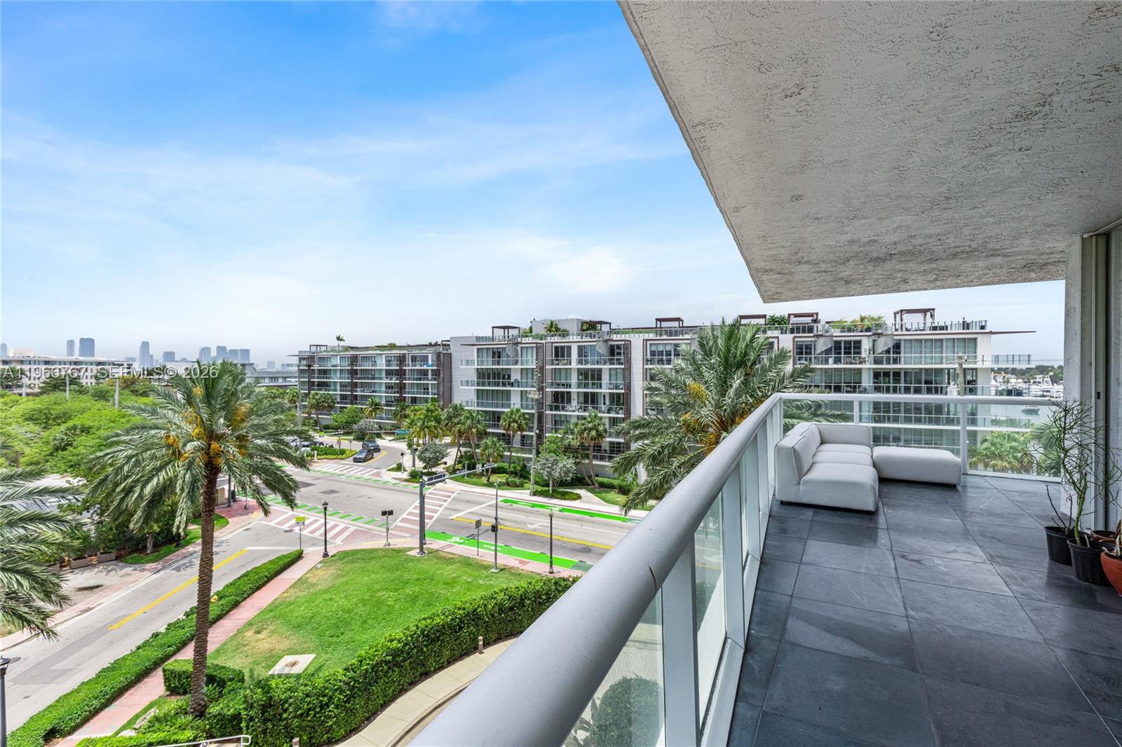 THE GRAND VENETIAN CONDO - Residential