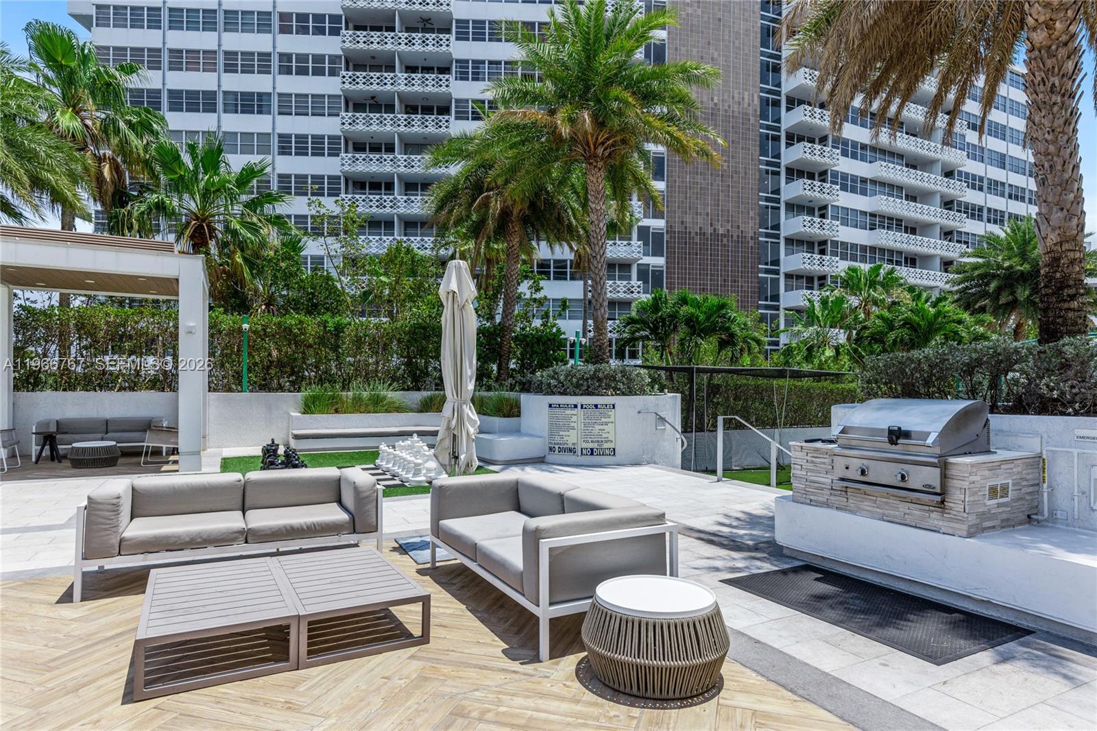 THE GRAND VENETIAN CONDO - Residential